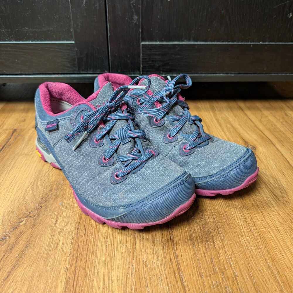 Ahnu Sugarpine II Hiking Shoes Women’s Size 7.5 Trails Sneakers Waterproof Teva